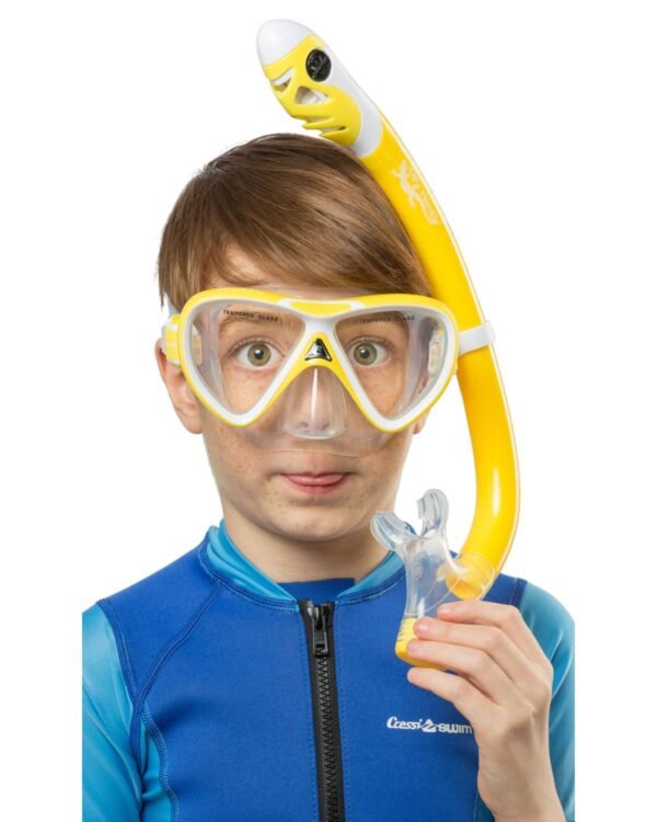 Combo Cressi Pegaso & Iguana Dry: Máscara y Snorkel Infantil Ligero (Amarillo/Blanco) - Image 2
